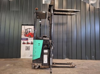 Gerbeur porté debout Caterpillar NSR16N
