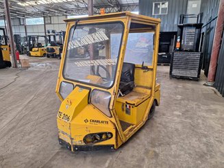 Tracteur de remorquage Charlatte TE206