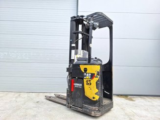 Gerbeur porté debout Caterpillar NSR20N