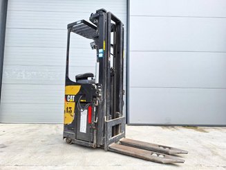 Gerbeur porté debout Caterpillar NSR20N