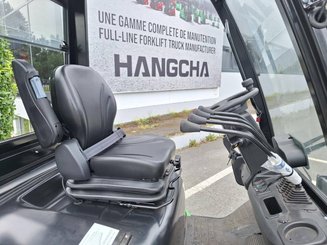 Chariot élévateur frontal 4 roues Hangcha XC35i