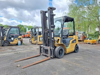 Chariot élévateur frontal 4 roues Caterpillar GP25N - 1