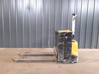 Transpalette accompagnant Caterpillar NPP20N2E