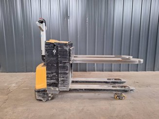 Transpalette accompagnant Caterpillar NPP20N2E
