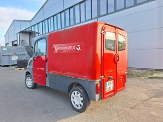 Camion fourgon Mega MULTITRUCK