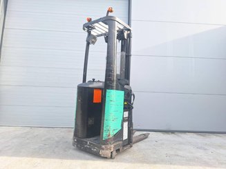 Gerbeur porté debout Caterpillar NSR16N