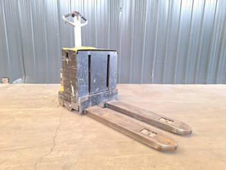 Transpalette accompagnant Caterpillar NPP20N2E