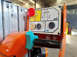 Nacelle à mât vertical JLG TOUCAN DUO
