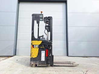 Gerbeur porté debout Caterpillar NSR20N
