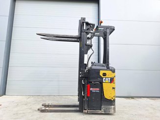 Gerbeur porté debout Caterpillar NSR20N
