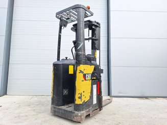 Gerbeur porté debout Caterpillar NSR20N