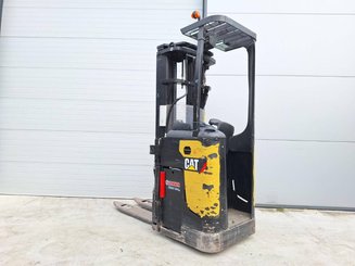 Gerbeur porté debout Caterpillar NSR20N