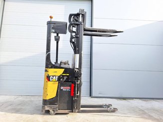 Gerbeur porté debout Caterpillar NSR20N