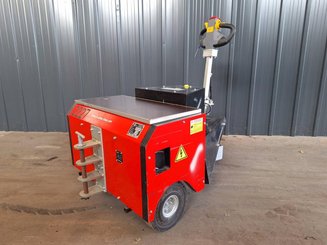 Tracteur de remorquage STI PTA2A
