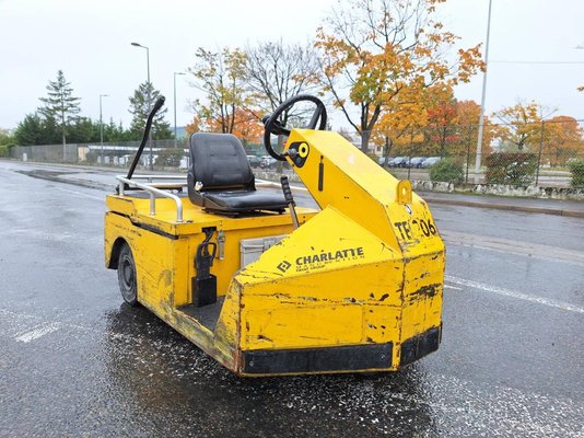 Tracteur de remorquage Charlatte TE206 - 1