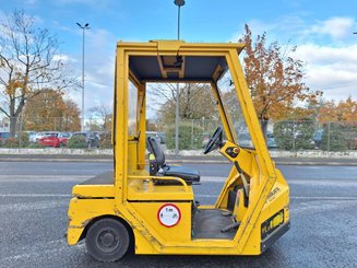 Tracteur de remorquage Charlatte TE206