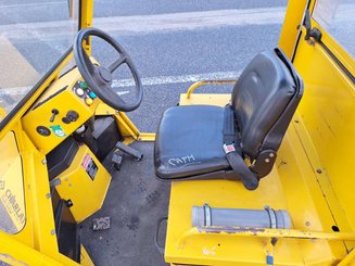 Tracteur de remorquage Charlatte TE206