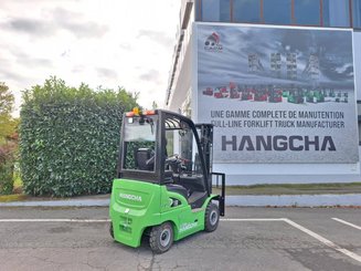 Chariot élévateur frontal 4 roues Hangcha XC18i