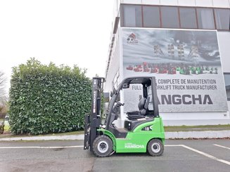 Chariot élévateur frontal 4 roues Hangcha XC18i