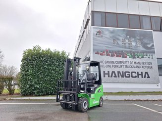 Chariot élévateur frontal 4 roues Hangcha XC18i