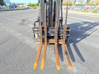 Chariot élévateur frontal 4 roues Caterpillar GP35 NTD