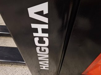 Transpalette accompagnant Hangcha CBD20-AC2