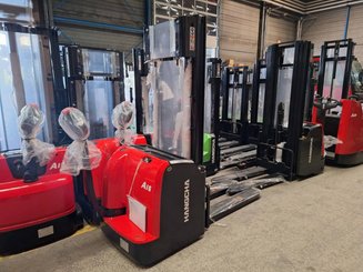 Gerbeur accompagnant Hangcha CDD16-AC2