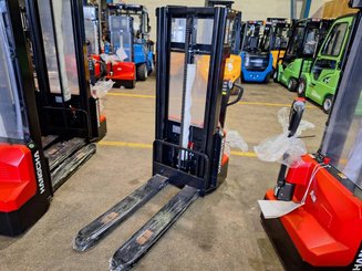 Gerbeur accompagnant Hangcha CDD12-A2MC2-SZ