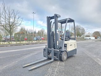 Chariot élévateur frontal 3 roues Crown SCT6020-1,6