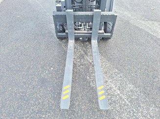 Chariot élévateur frontal 3 roues Crown SCT6020-1,6