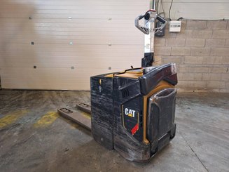 Transpalette accompagnant Caterpillar NPV20N2
