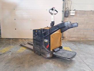 Transpalette accompagnant Caterpillar NPV20N2