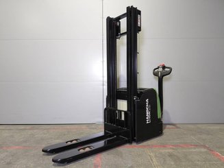 Gerbeur accompagnant Hangcha CDD12-AC2-i 