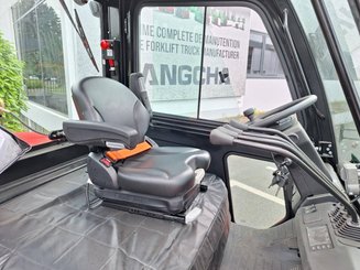 Chariot élévateur frontal 4 roues Hangcha XF55G