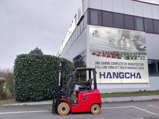 Chariot élévateur frontal 4 roues Hangcha AE18