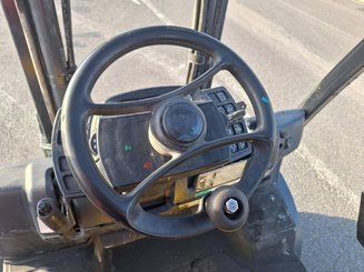 Chariot élévateur frontal 4 roues Hyster H4.5FTS5 - 6