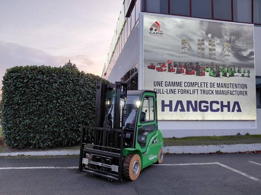 Chariot élévateur frontal 4 roues Hangcha XC30i - 1