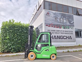 Chariot élévateur frontal 4 roues Hangcha XC30i
