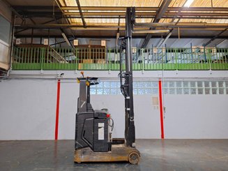 Chariot à mât rétractable Caterpillar NR16N2