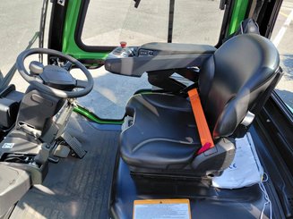 Chariot élévateur frontal 4 roues Hangcha XC25i