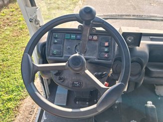 Tracteur de remorquage Charlatte TE225