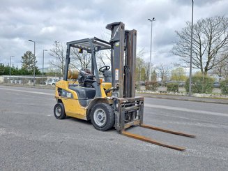 Chariot élévateur frontal 4 roues Caterpillar GP25NTD