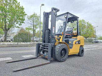 Chariot élévateur frontal 4 roues Caterpillar GP35 NTD - 1