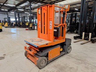 Nacelle à mât vertical JLG TOUCAN DUO
