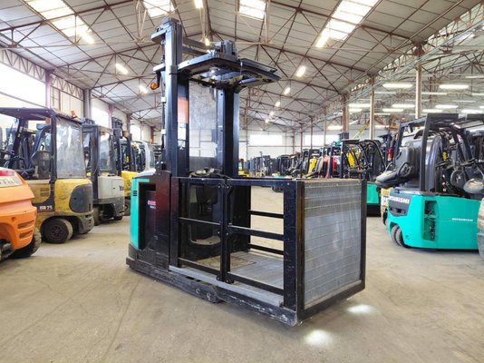 Préparateur de commandes à nacelle élevable Caterpillar NOH10N - 1