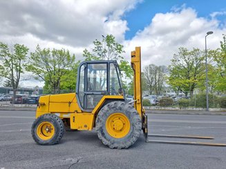 Chariot élévateur tout terrain JCB 930-2 - 2