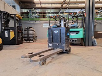Transpalette accompagnant Caterpillar NPP20N2