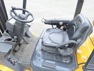 Chariot élévateur frontal 4 roues Caterpillar GP20NT - 13