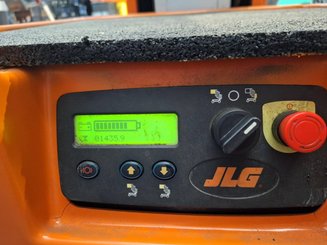Nacelle à mât vertical JLG 10MSP