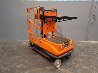 Nacelle à mât vertical JLG 10MSP